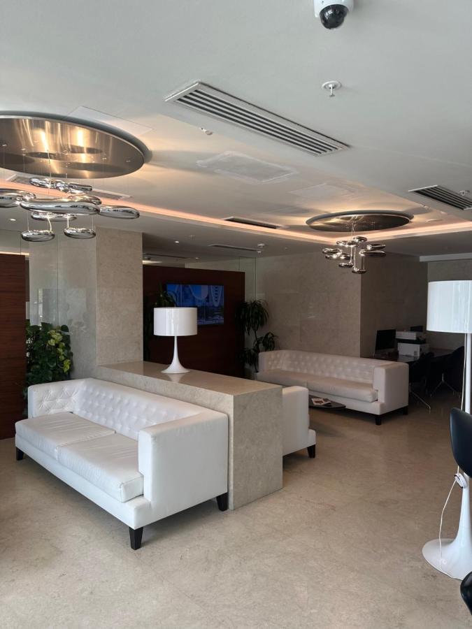Alliance Palace Aparthotel By Marriott Batumi Exterior foto
