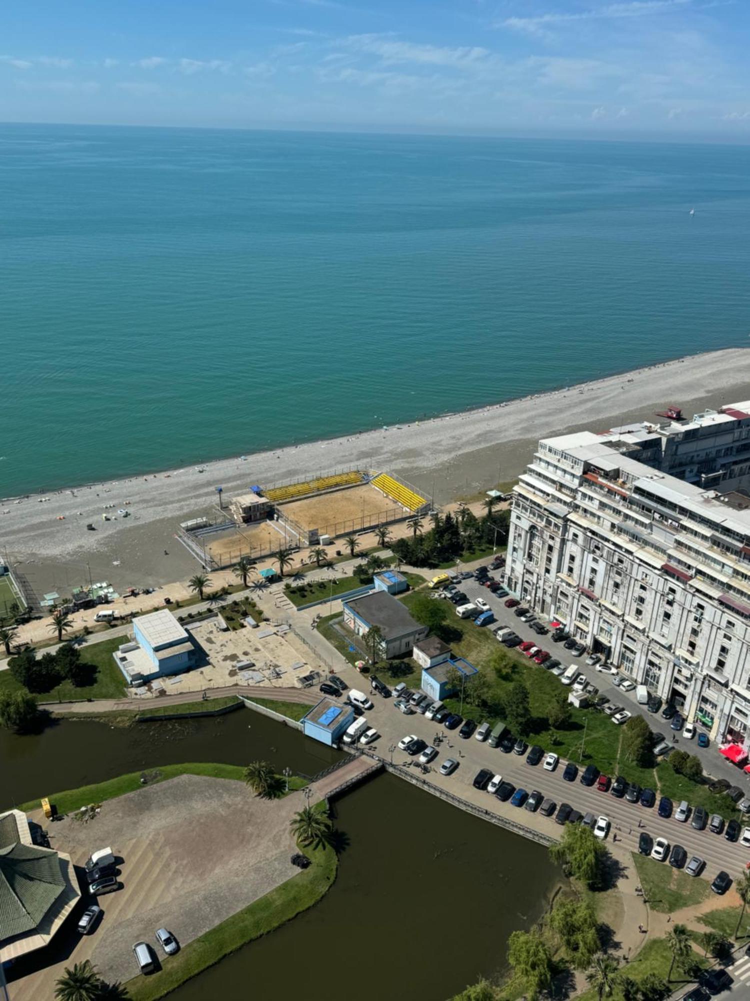 Alliance Palace Aparthotel By Marriott Batumi Exterior foto